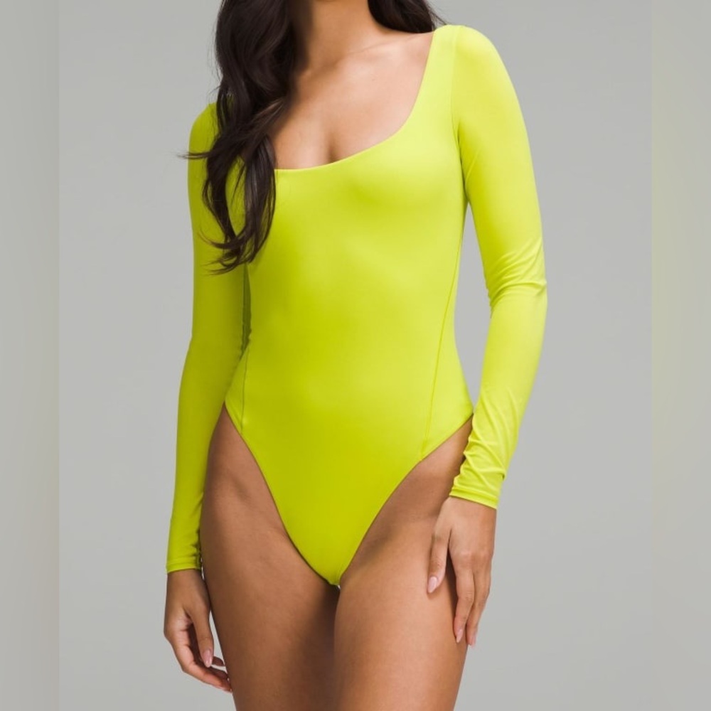 Lululemon NWT Wondermost Nulu Square-Neck Long-Sleeve Bodysuit Lichen Lime Sz M